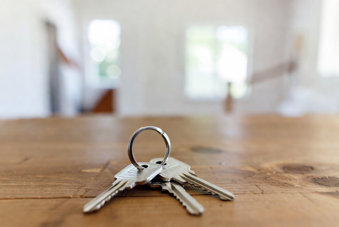 Successfully sold Howard County Maryland home, keys handed to new owner